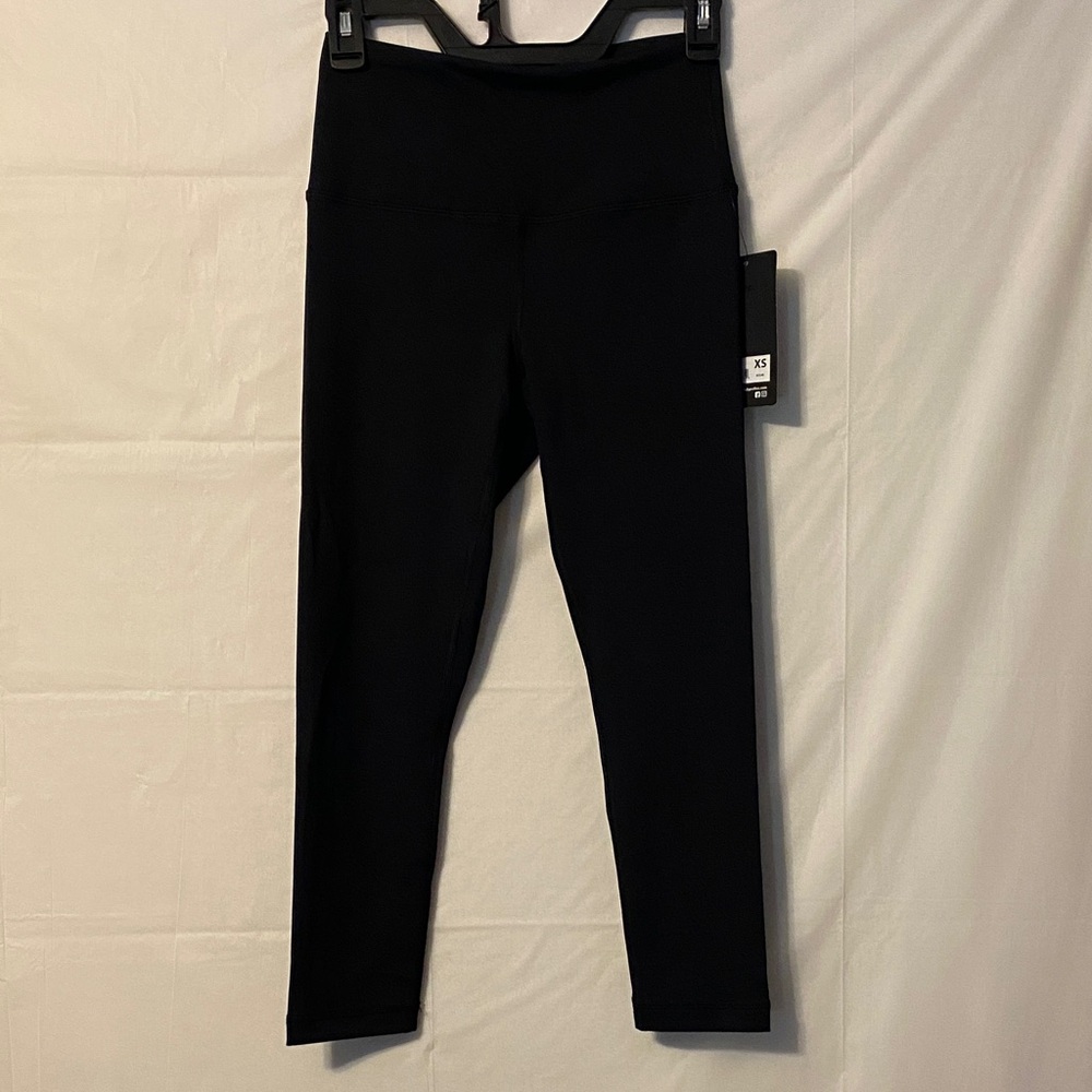 NWT 90 Degree By Reflex women’s Classic Black Leggings